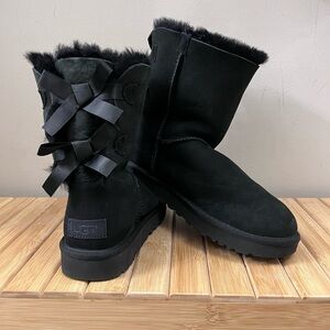 UGG Bailey Bow
